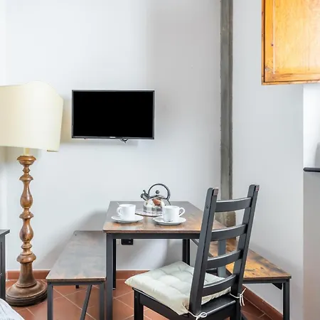 Guesthost - Quiet With Private Parking Settignano