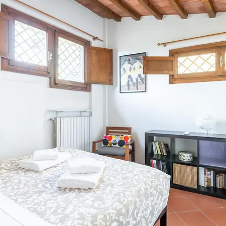 Apartment Guesthost - Quiet With Private Parking